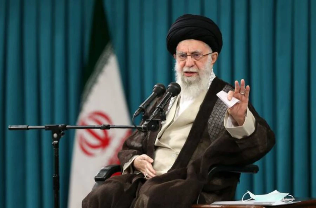 [[Xamenei etirazçılara:]] "Trampı məmnun etmək  üçün  xaos yaratmayın!"