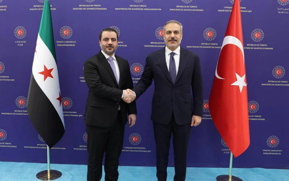 [[Türkiyə və Suriya XİN]] rəhbərləri Hələbi müzakirə etdi