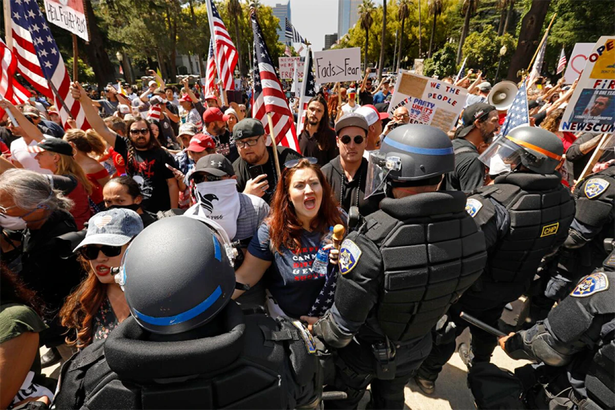 ABŞ-də etirazçının ölümü gərginliyi artırdı: [[Mindən çox aksiya planlaşdırılır]]