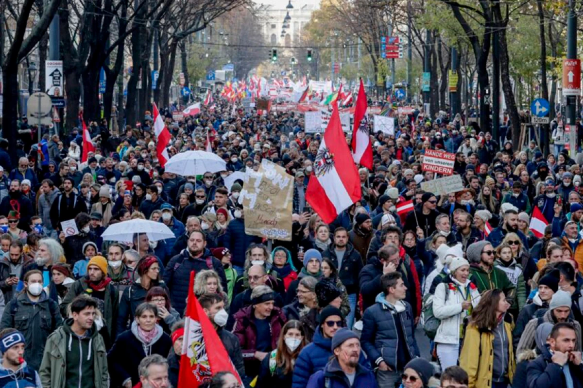 [[Avropada kadr qıtlığı:]] "Siyasətlə məşğul olmaq artıq risklidir"