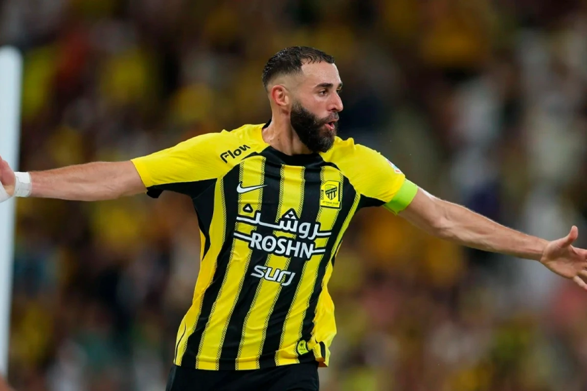 “Əl-İttihad” [[Kərim Benzemaya yeni müqavilə]] təklif etdi