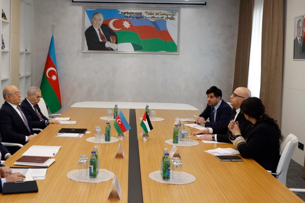 [[Kəmaləddin Heydərov Əhməd Metani ilə]] görüşdü