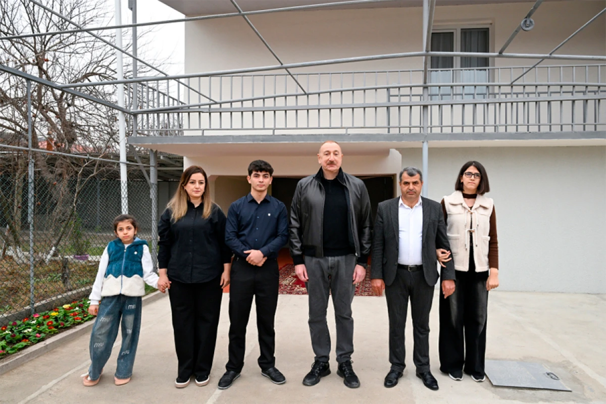 Prezident Ağdərənin Aşağı Oratağ kəndində görülmüş işlərlə tanış oldu [[- YENİLƏNDİ]]