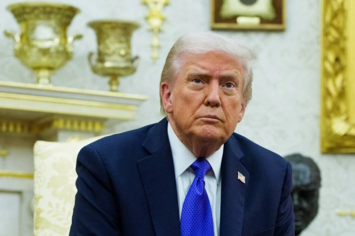 Tramp bəzi malların idxalına [[yeni tariflər]] tətbiq etdi