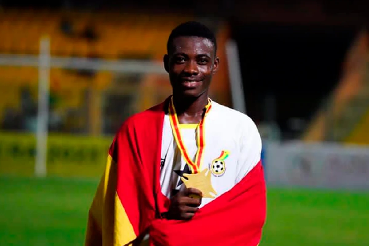 [[Gələcəyə yatırım:]] “Sabah” Qanadan gənc müdafiəçi gətirir