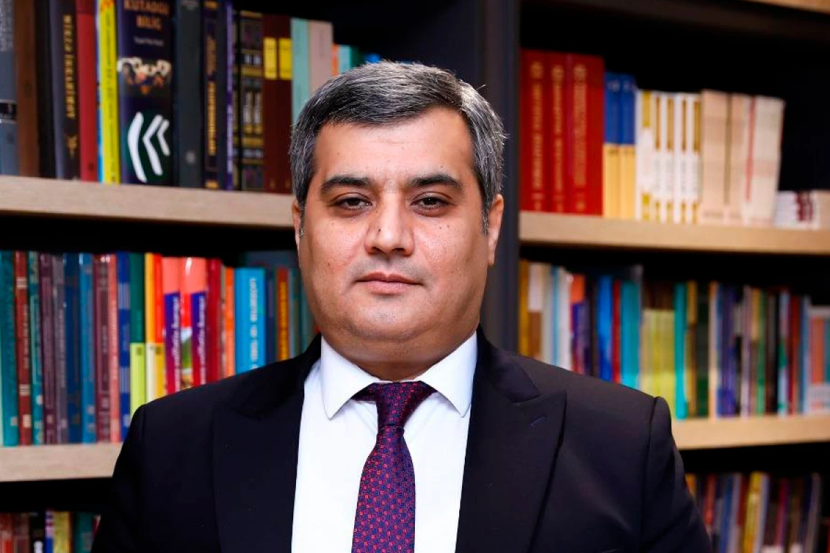 [[Pərviz Əmirov:]] “Zəfər Qərbi Azərbaycana qayıdış ümidini gücləndirdi”