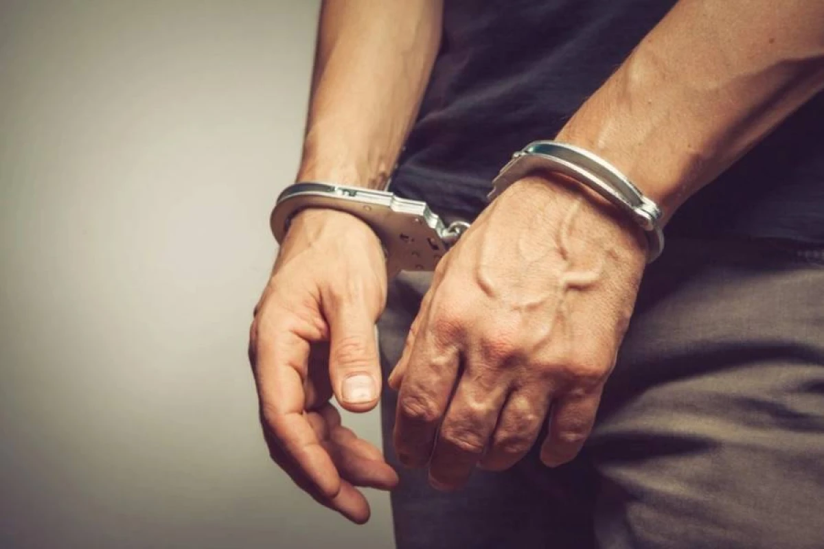 Avtomobillərdən maqnitofon oğurlayan şəxs [[saxlanıldı]]