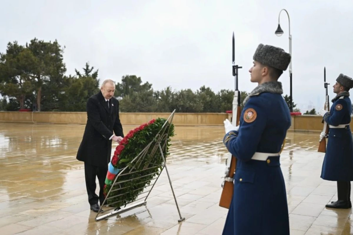 [[İlham Əliyev]] 20 Yanvar şəhidlərinin xatirəsini yad etdi