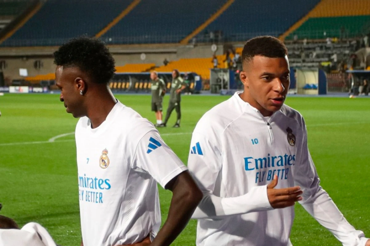 [[La Liqa qalmaqalı:]] Mbappe həmkarını müdafiə etdi