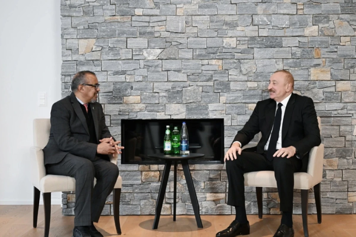 [[İlham Əliyev Davosda]] ÜST-nin Baş direktoru ilə görüşdü