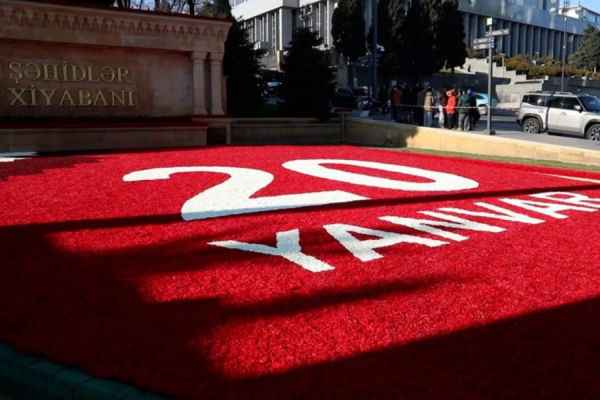 Baş nazir və spiker Şəhidlər xiyabanını [[ziyarət etdilər]]