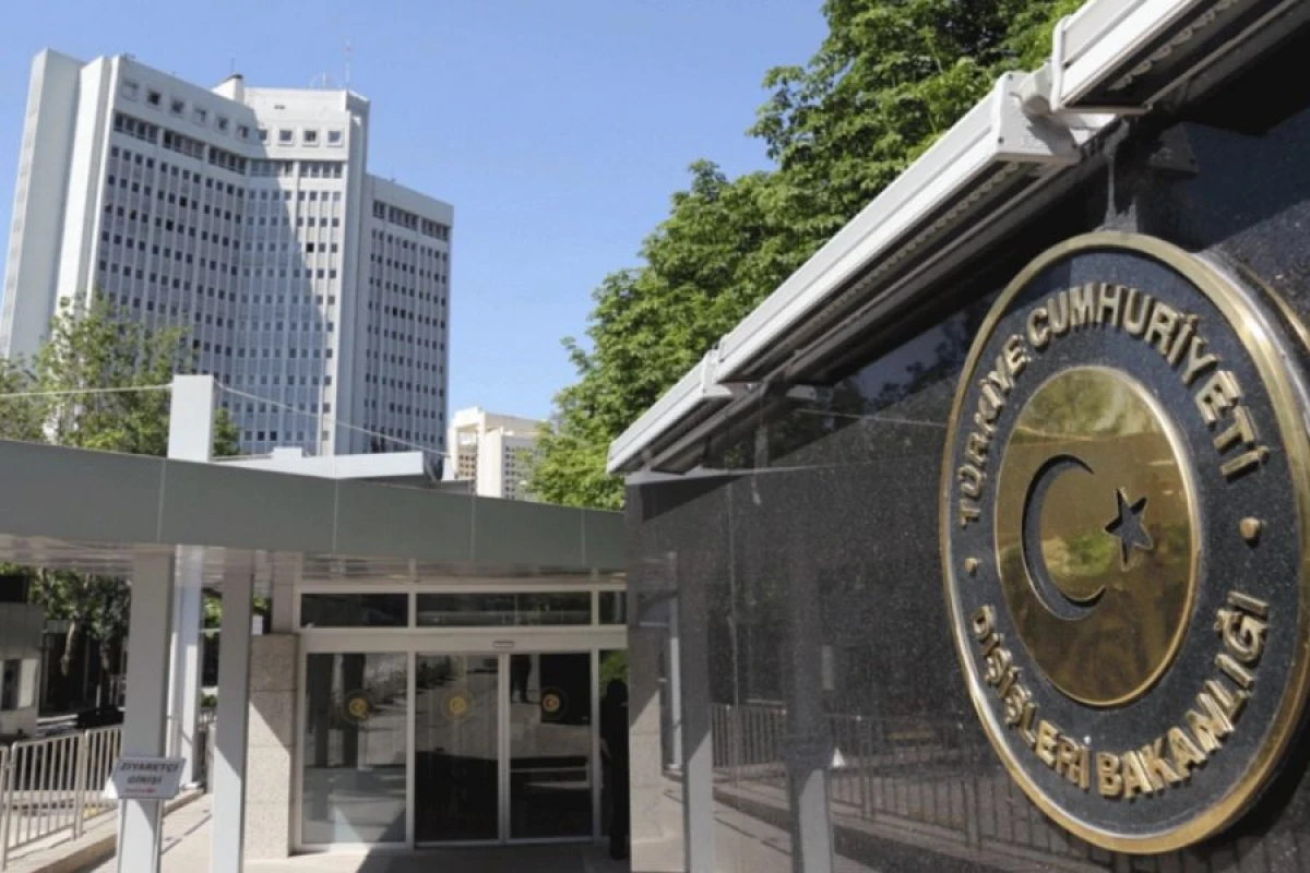 [[Türkiyə XİN]] 20 Yanvar faciəsinin qurbanlarını yad etdi