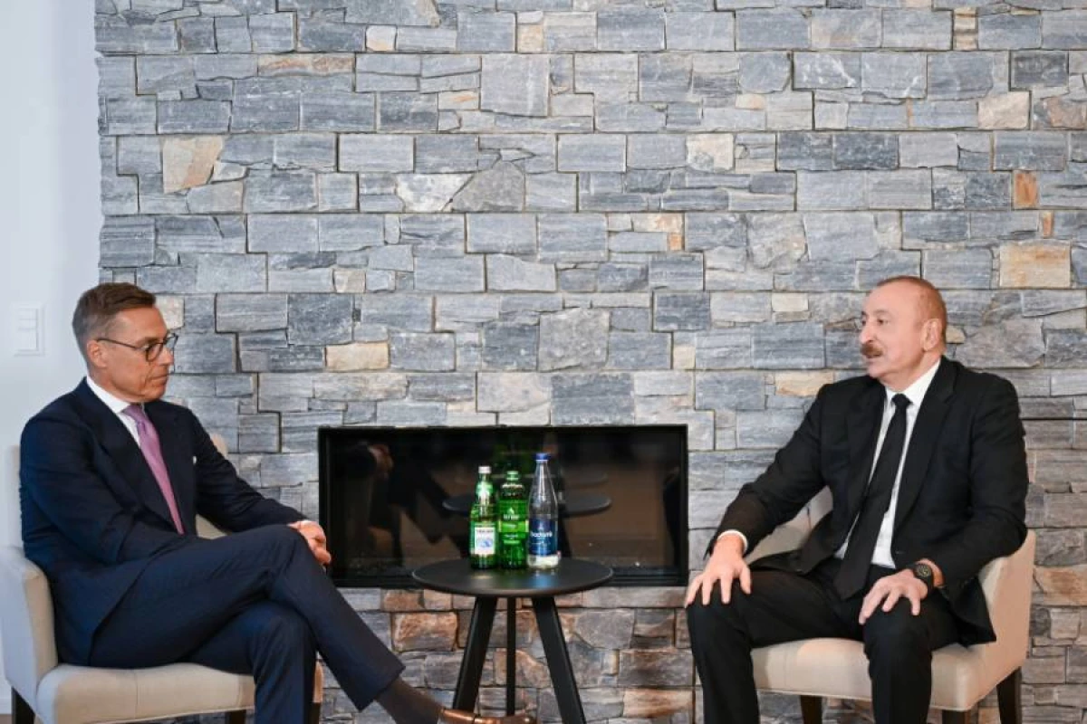 [[Azərbaycan Prezidenti]] Davosda Finlandiya Prezidenti ilə görüşdü