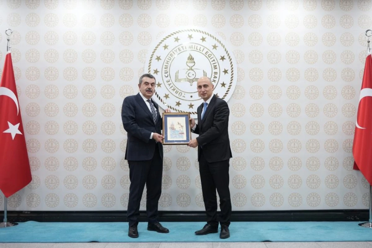 Emin Əmrullayev türkiyəli həmkarı ilə [[görüşdü]]