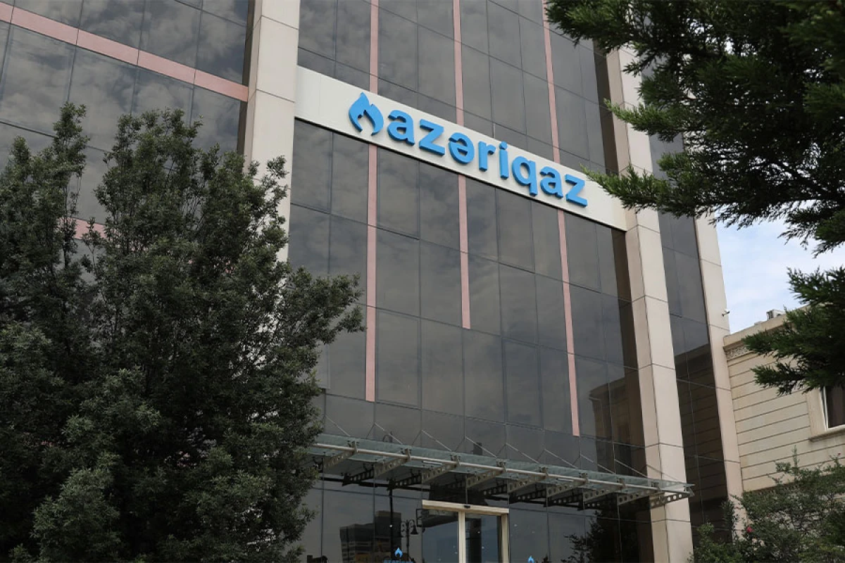 Deputat [["Azəriqaz" sözünə]] etiraz etdi