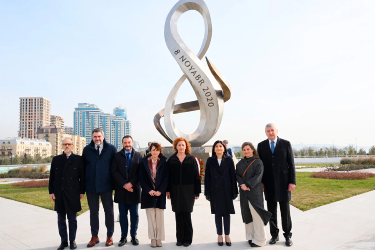 Fransina Armenqol Sosias [[Bakıda Zəfər parkını]] ziyarət etdi