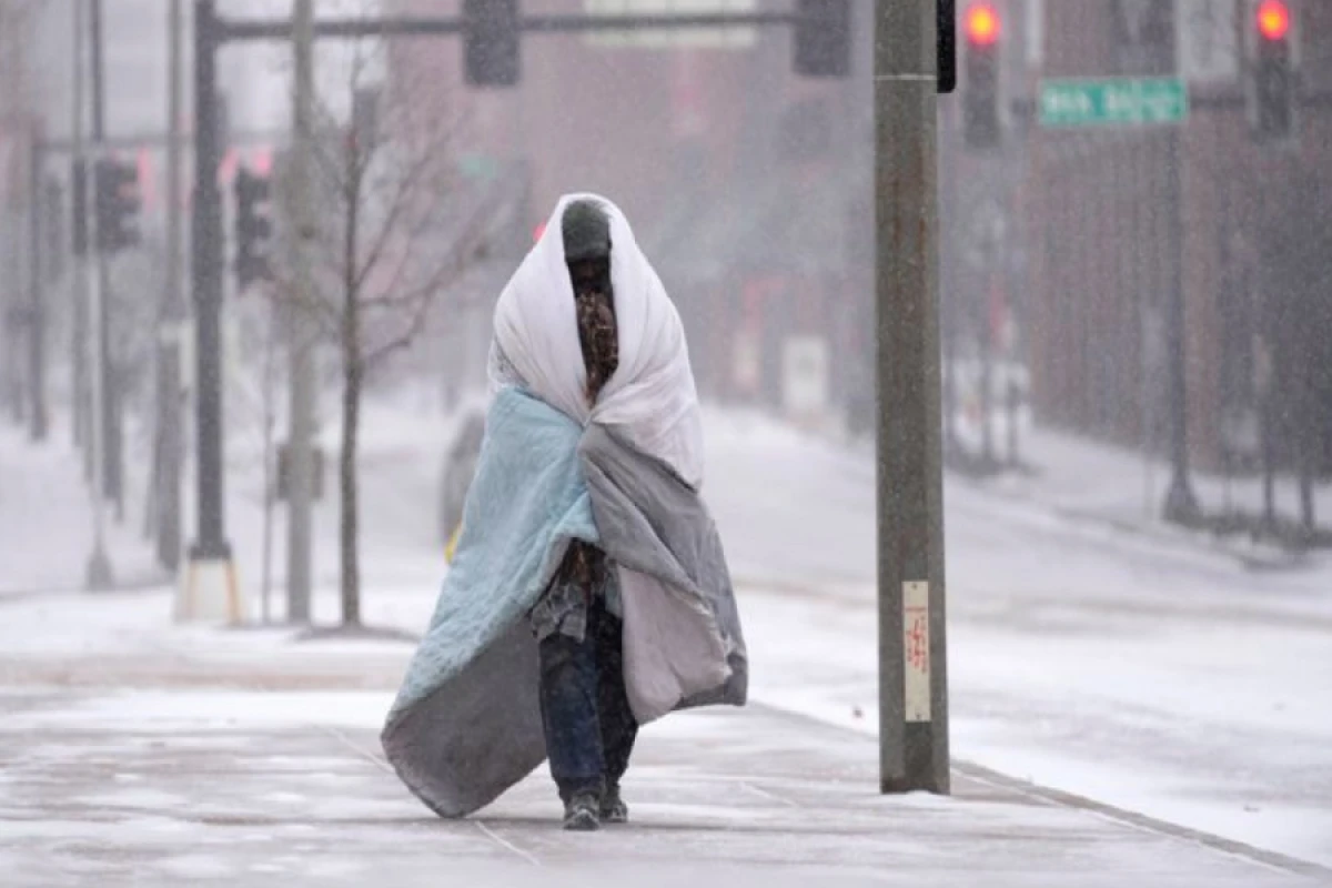 ABŞ-də [[hava şəraiti ilə bağlı]] fövqəladə vəziyyət elan edildi