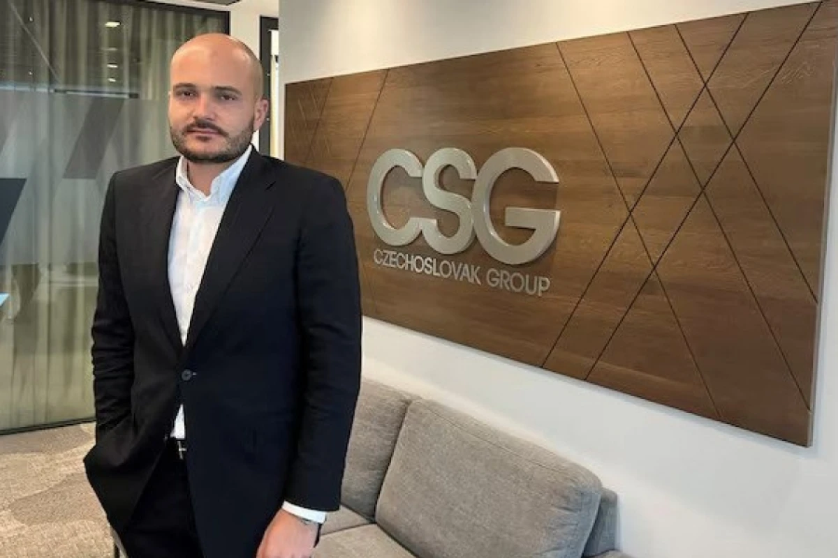 [[Dünyanın]] ən varlı silah satıcısı açıqlandı