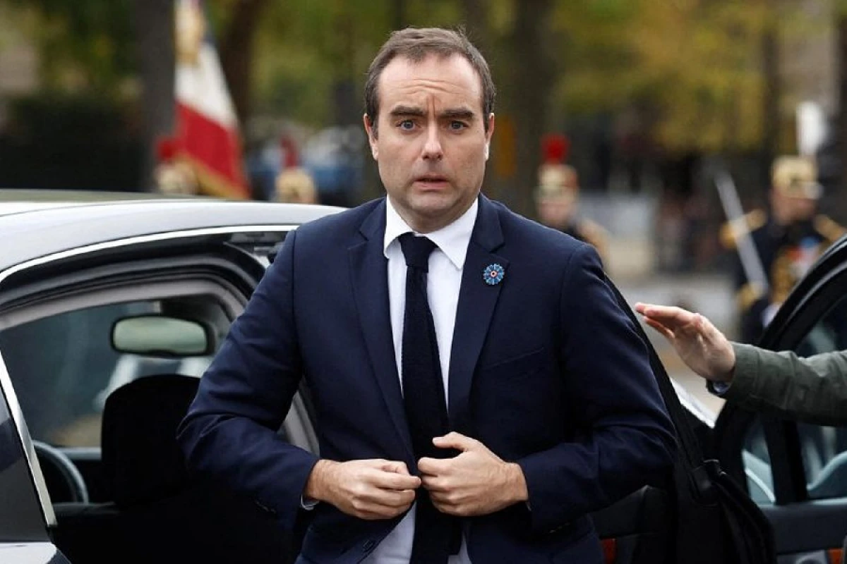 Fransanın Baş naziri hökumətdə [[dəyişikliklər edəcək]]