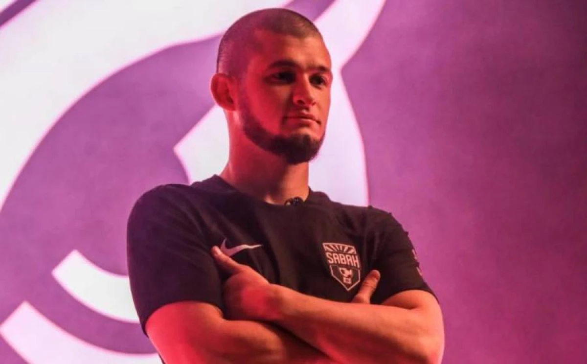 [[“Sabah”]] yarımmüdafiəçisi ilə müqaviləni ləğv etdi