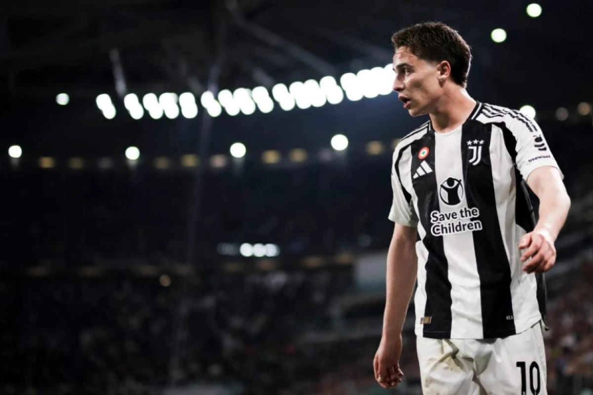 [[Spaletti:]] Yıldız sadəcə adi oyunçu deyil, o, yadplanetlidir