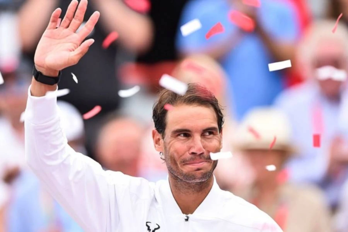 [[“O burada tarix yazır”]] - Nadal Cokoviçin uğurunu alqışlayır