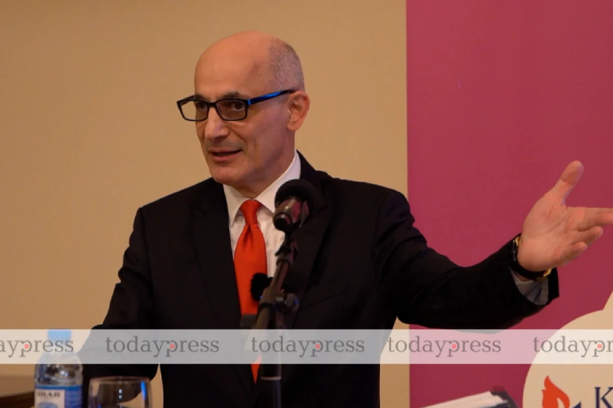 Rusiya liberalları üçün Qarabağla Krım arasında prinsipial fərq yoxdur [[— Ramiz Yunus]]