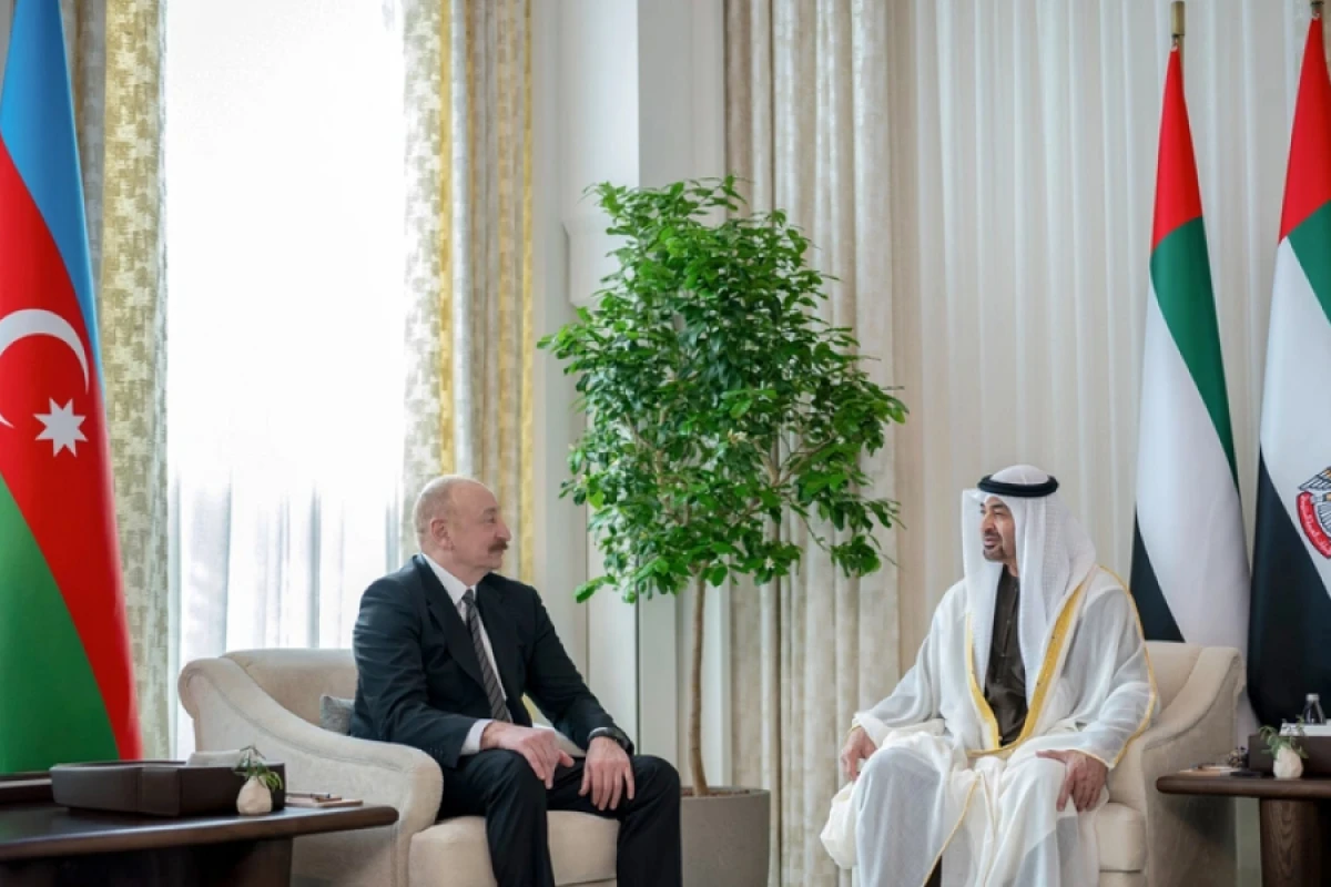 [[İlham Əliyevin Əbu-Dabidə]] Birləşmiş Ərəb Əmirliklərinin Prezidenti ilə görüşü oldu