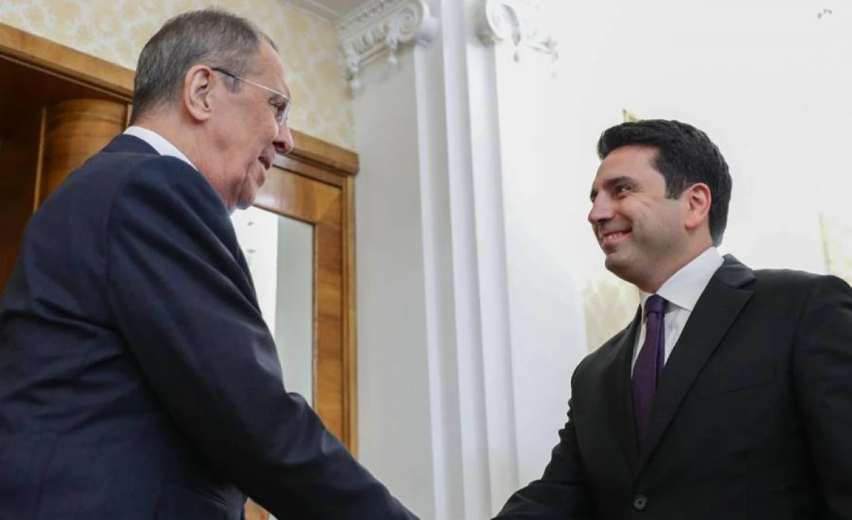 [[Simonyan:]] "Ermənistan Rusiya ilə əlaqələrdə maraqlıdır"