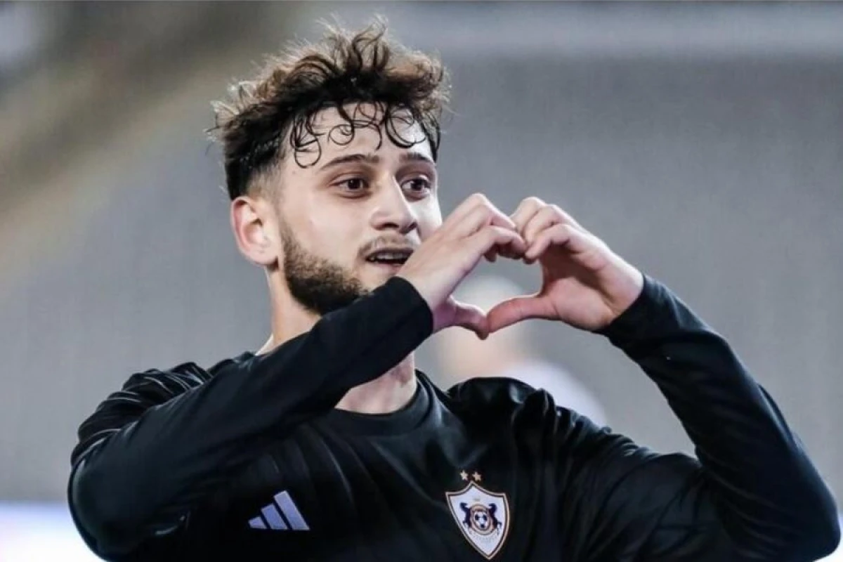 "Qarabağ" Nəriman Axundzadəni [[transfer etdi]]