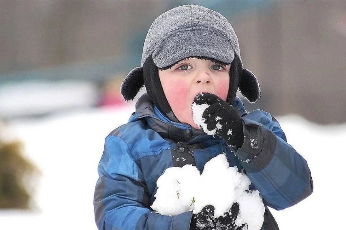 [[Qar yemək təhlükəlidir:]] susuzluq və bakteriya riski