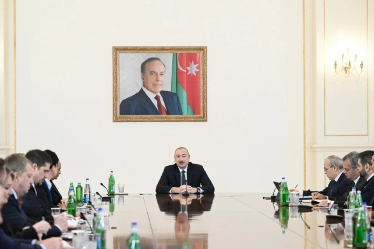 [[İlham Əliyev:]] "Ermənistan ərazisindən keçəcək və sonra Orta Dəhlizin daha bir davamına çevriləcək yeni dəmir yolu tikilir"