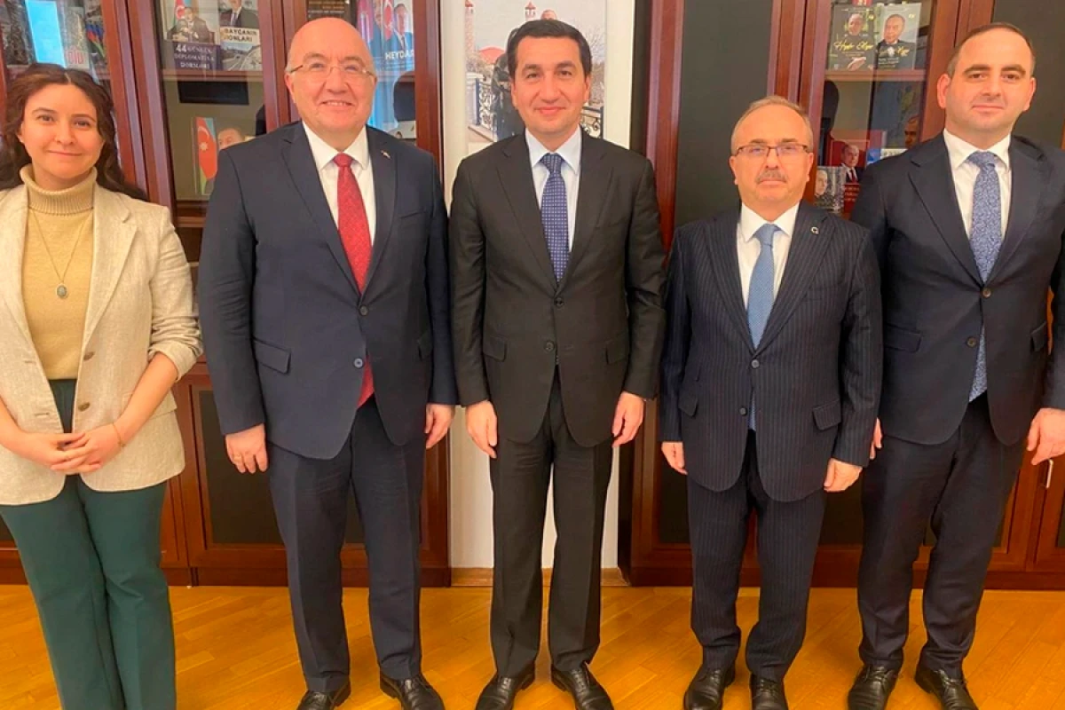 [[Hikmət Hacıyev]] Türkiyə XİN rəsmisi ilə görüşdü