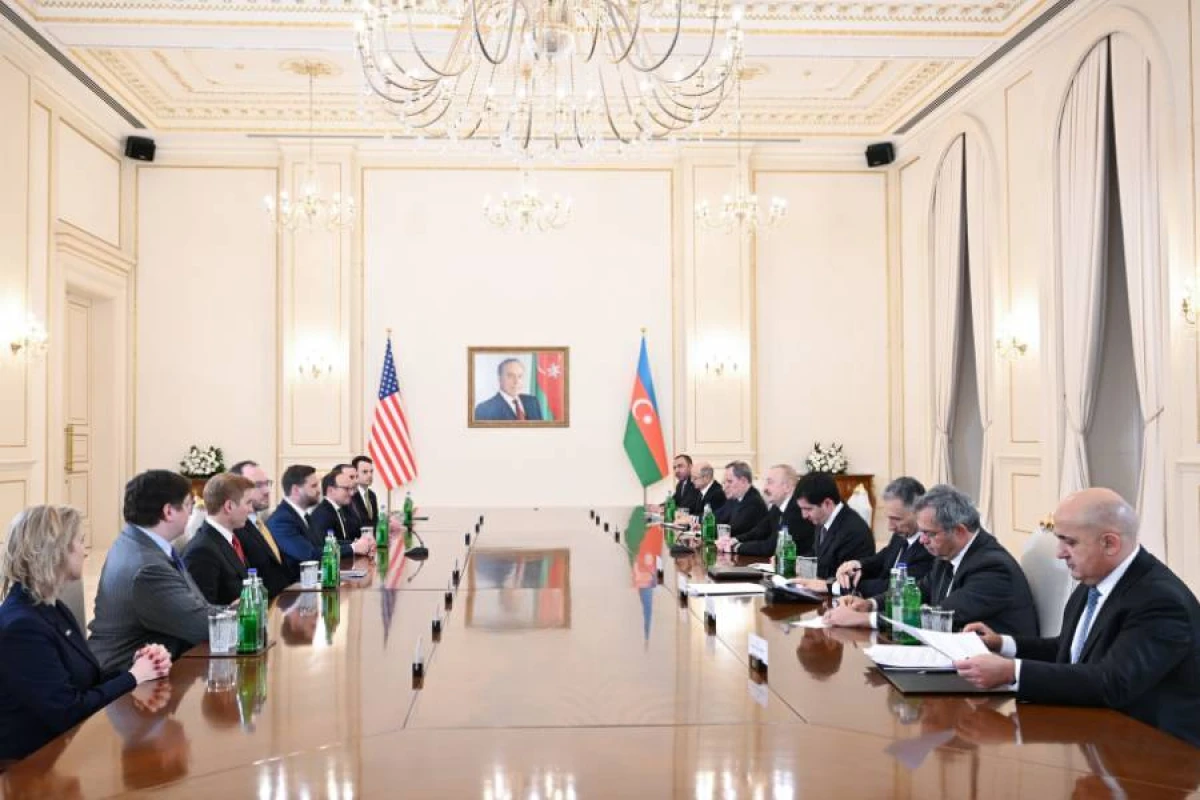 İlham Əliyevin ABŞ-nin Vitse-prezidenti ilə geniş tərkibdə görüşü başa çatdı- [[Yeniləndi2]]