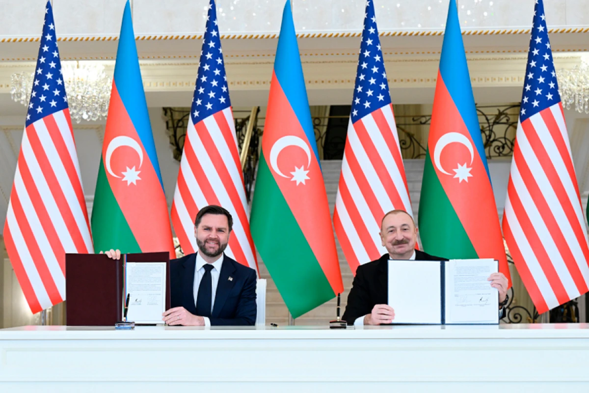 [[TARİXİ İMZA:]] Bakı–Vaşinqton xətti rəsmiləşdi!