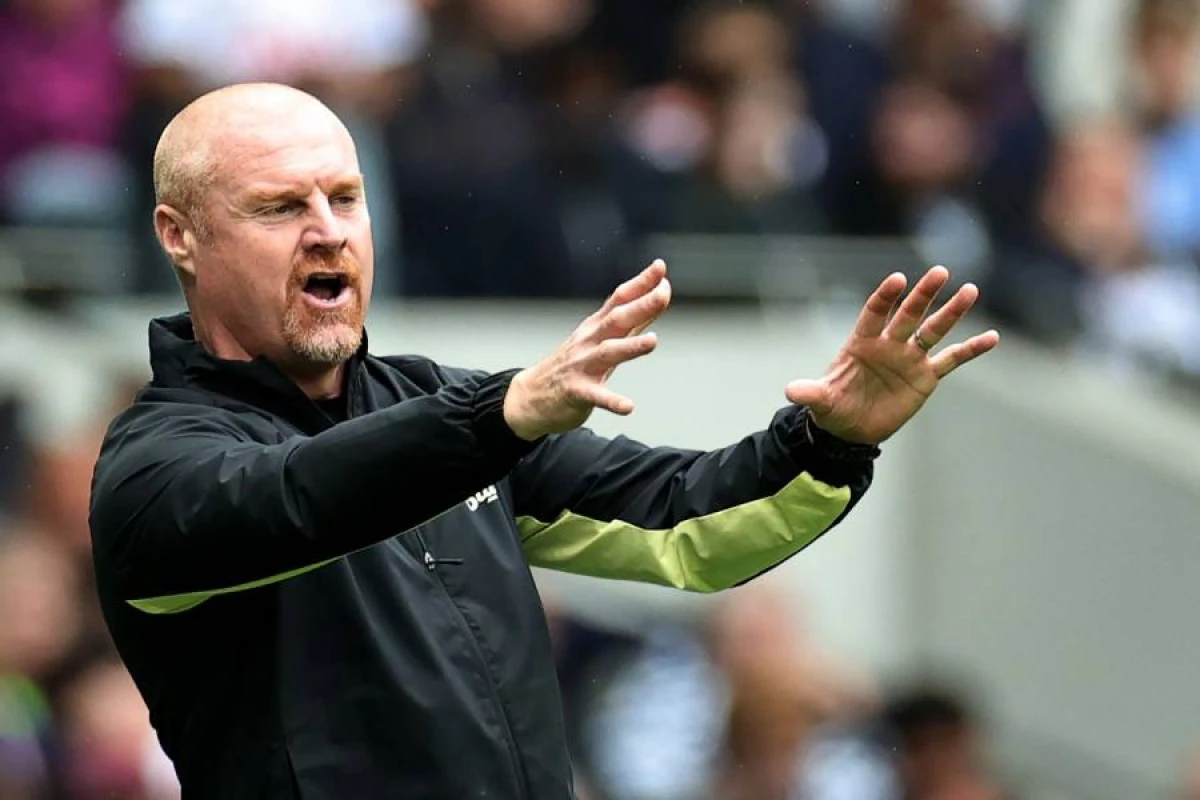 [[Böhran dərinləşir:]] “Nottingem Forest” üçüncü məşqçini də qovdu