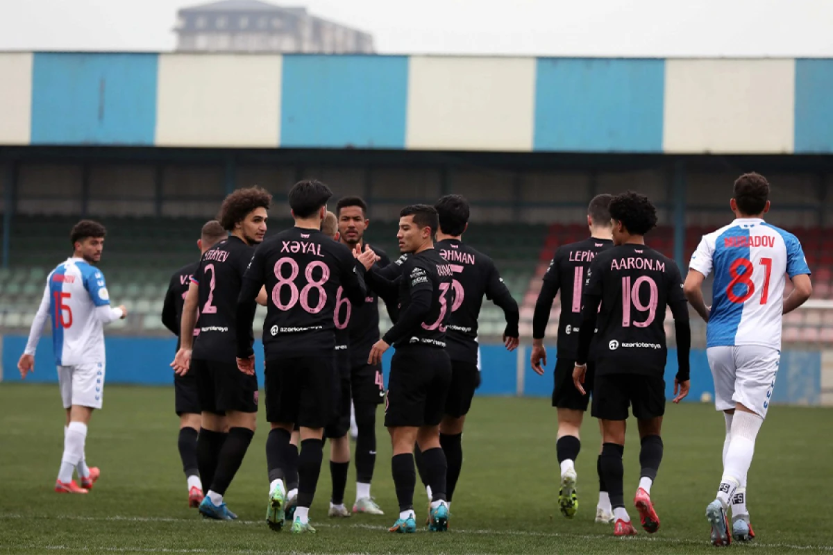 “Sabah” klubu [[iki futbolçu ilə]] müqaviləni ləğv edib