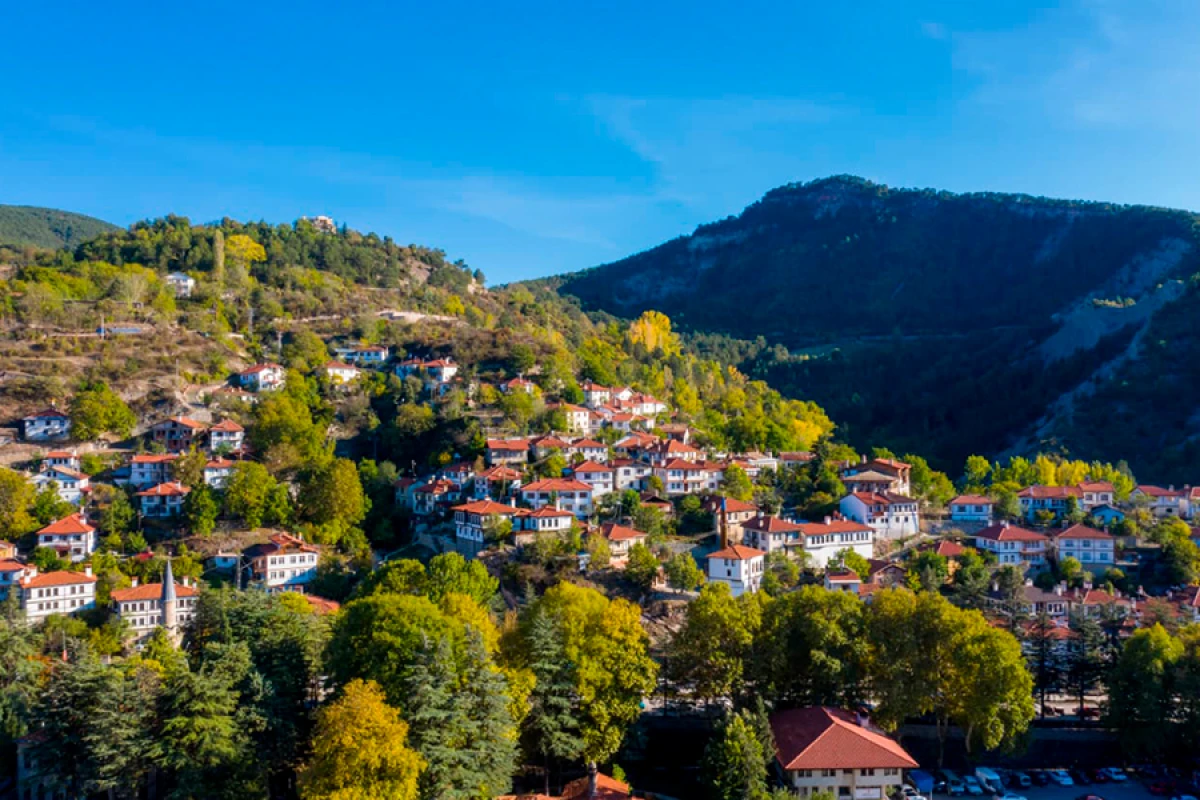 [[Qışın sağlamlıq mövsümünə çevrildiyi məkan:]] Türkiyəni bir də belə kəşf edin