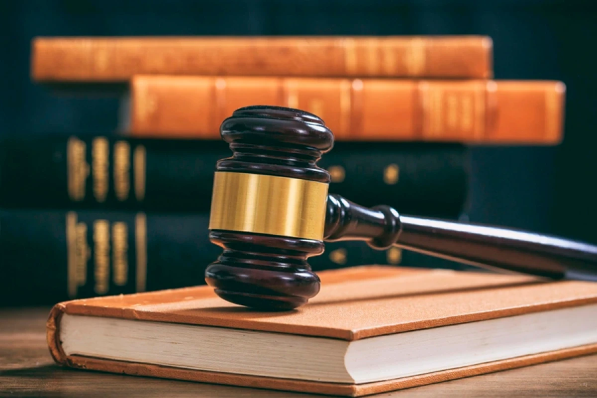 Həbsdə olan [[sabiq hakimin daha bir məhkəməsi]] başladı