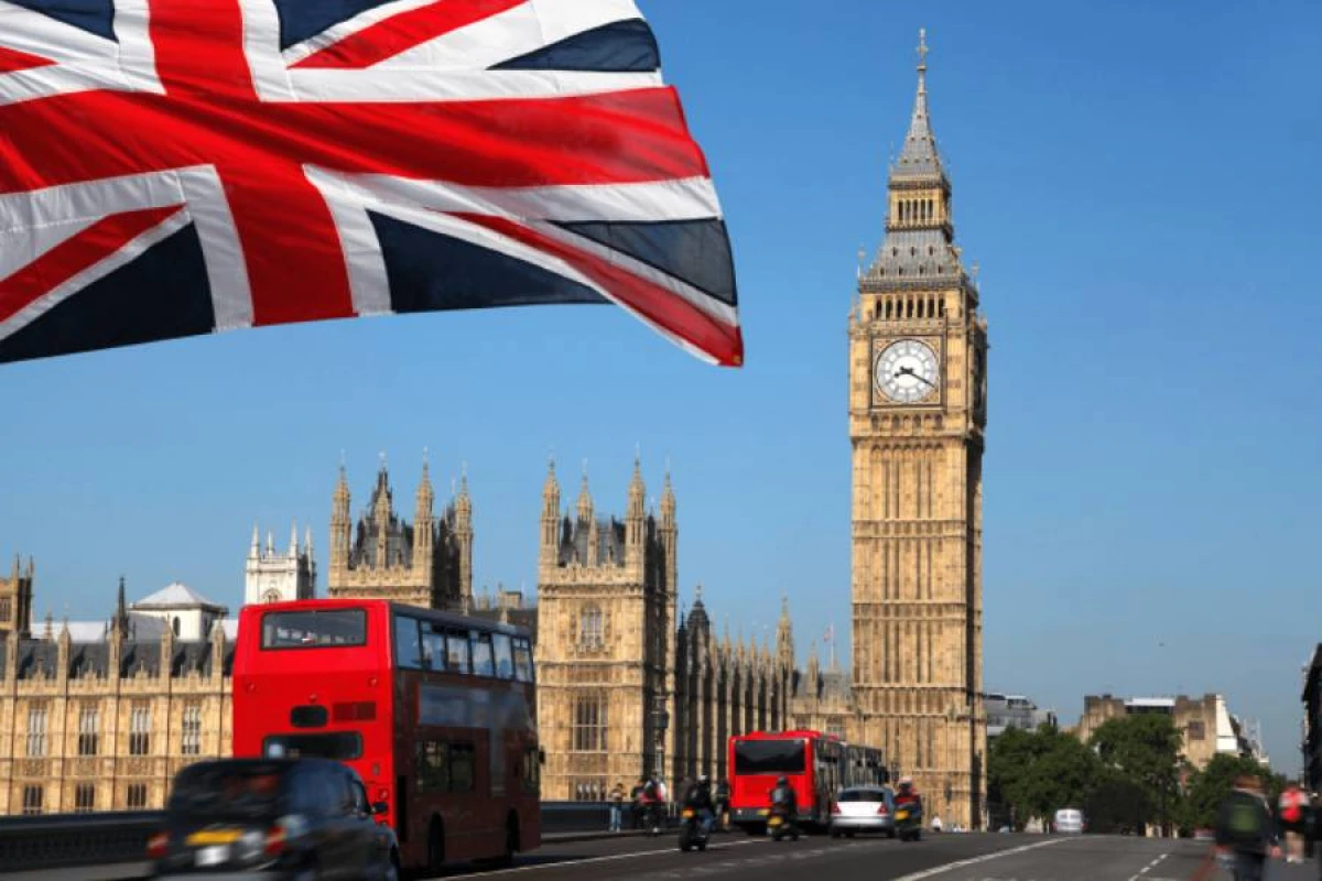 London [[Rusiyaya qarşı]] iqtisadi təzyiqi artırmağa çağırır