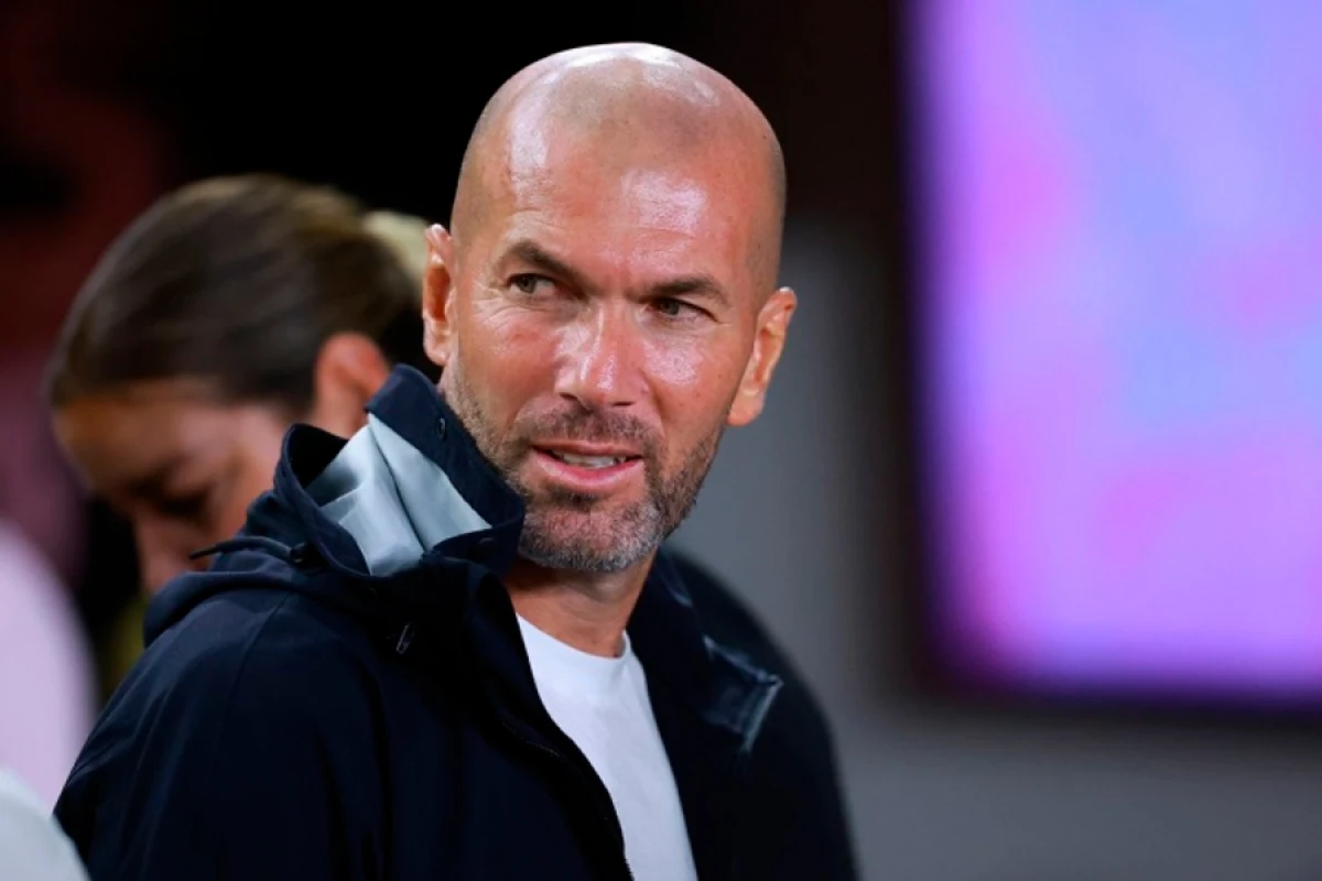 [[Böyük dəyişiklik yaxınlaşır?]] Fransa millisində Zidan ehtimalı