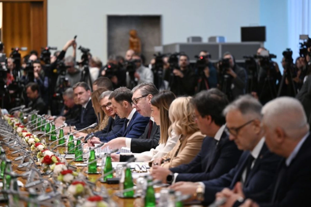 [[Serbiya Prezidenti:]] "Dostum İlham Əliyevdən çox şeyi öyrənirəm"