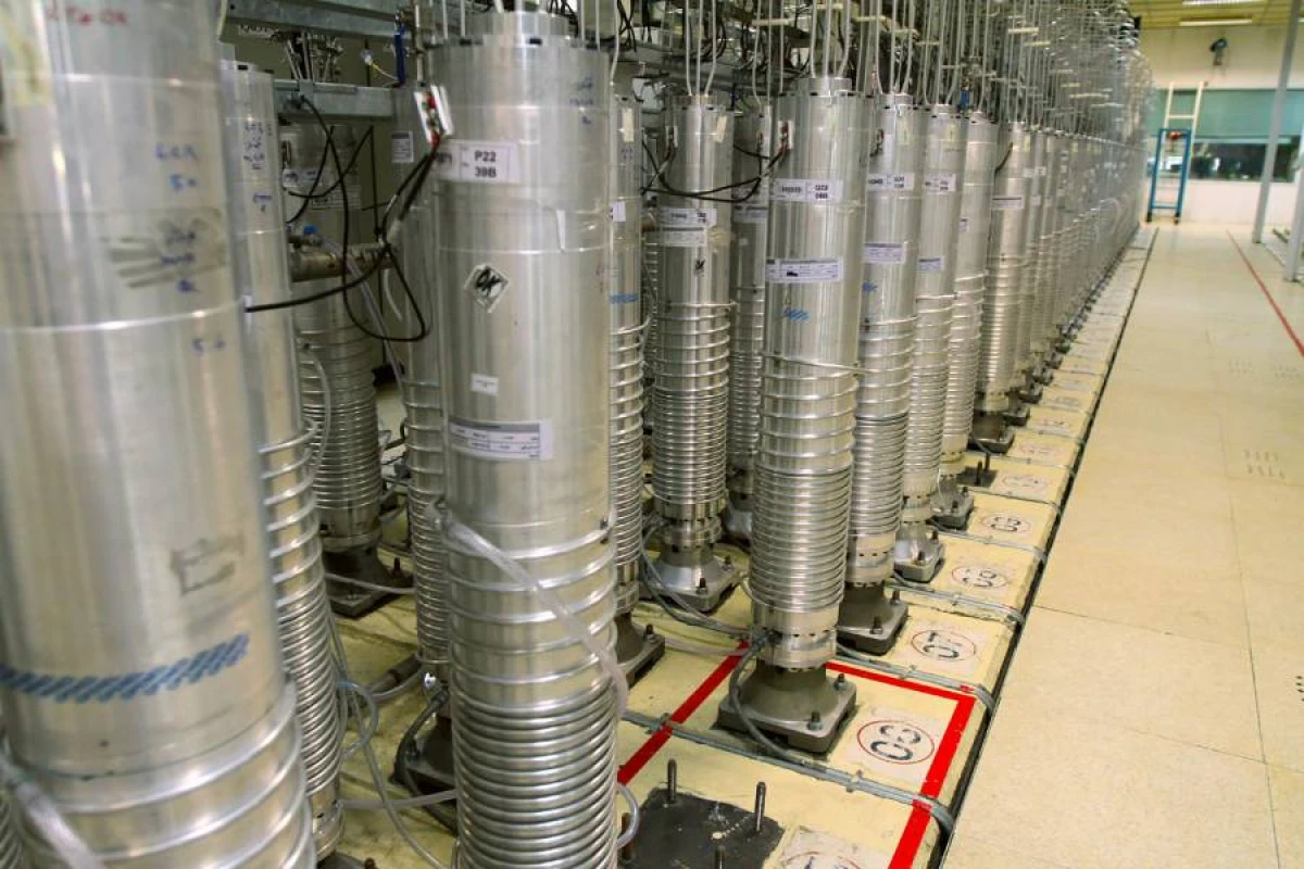 İran [[uranın zənginləşdirilməsini dayandırmağı]] müzakirə edir