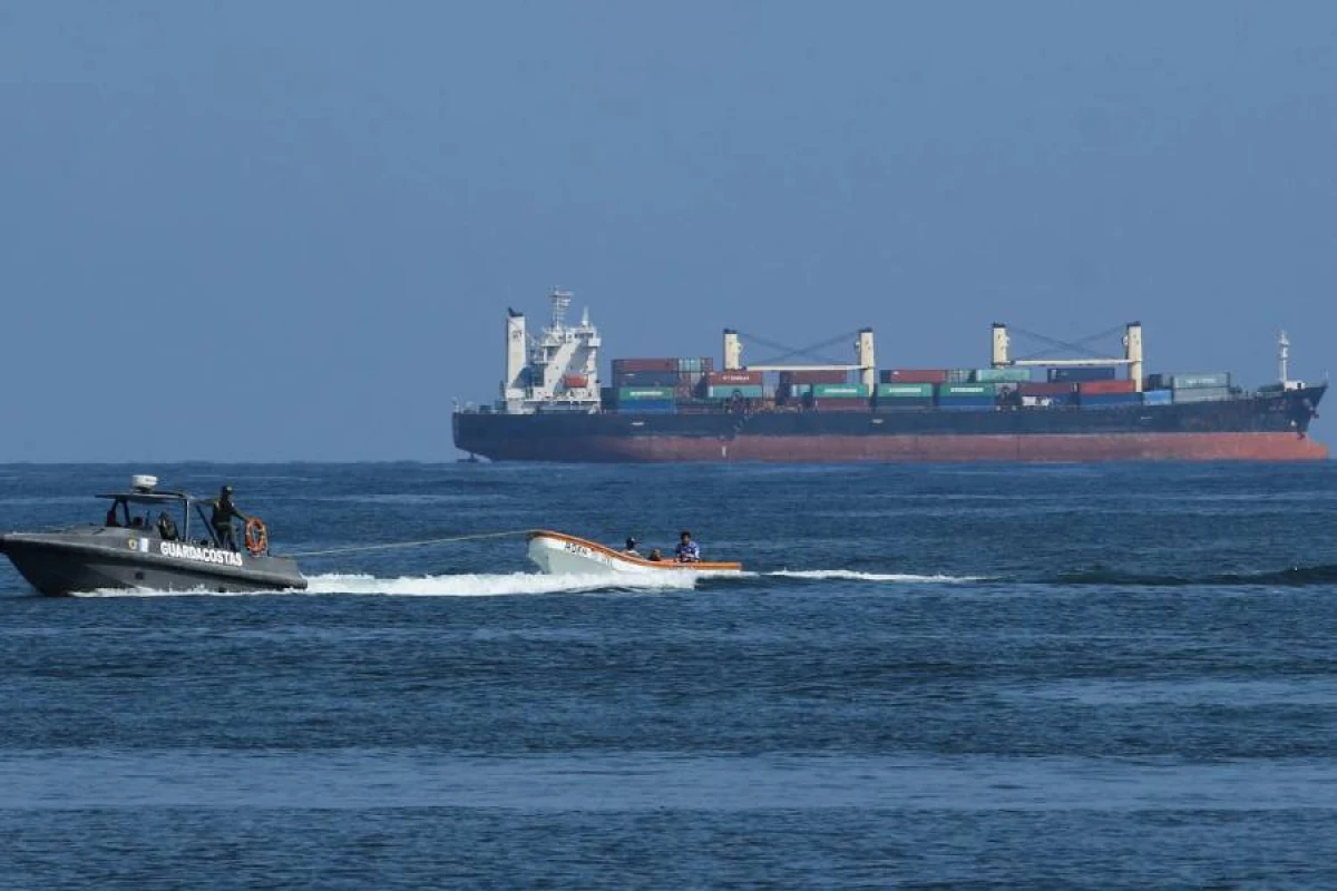 ABŞ daha [[3 gəmini]] məhv etdi