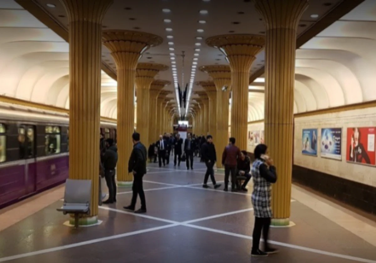 [[Metronun "Nərimanov" stansiyasında]] qatarda texniki nasazlıq yarandı