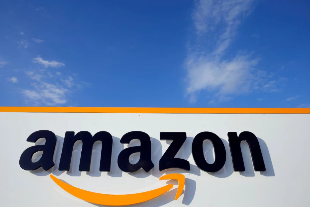 [["Amazon" satışına]] görə dünyanın ən böyük şirkəti oldu