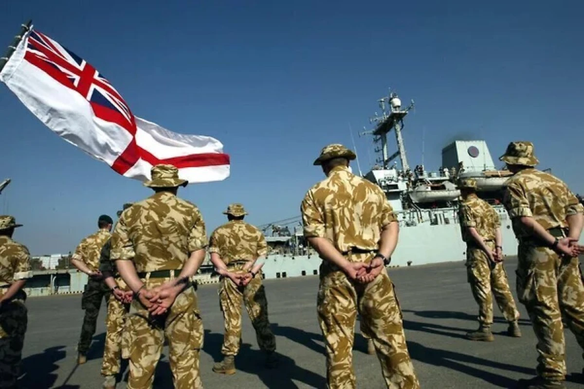 ABŞ-Britaniya [[DÜŞMƏNÇİLİYİ genişlənir: Hərbi əməkdaşlıq dayandırılır?]]