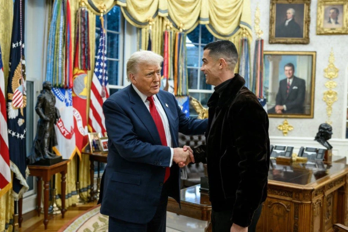 [[Tramp Ronaldonu]] Amerikaya çağırdı