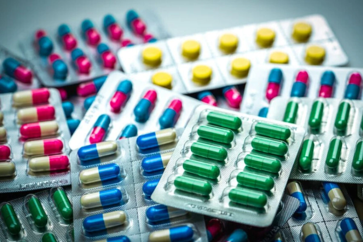 Dərmanı əzmək və kapsulu açmağın [[TƏHLÜKƏLƏRİ]]