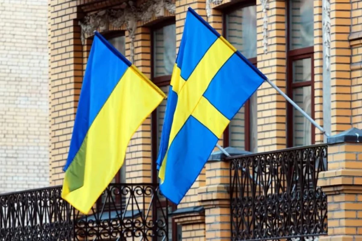 İsveç Ukraynaya [[humanitar yardım]] ayırır